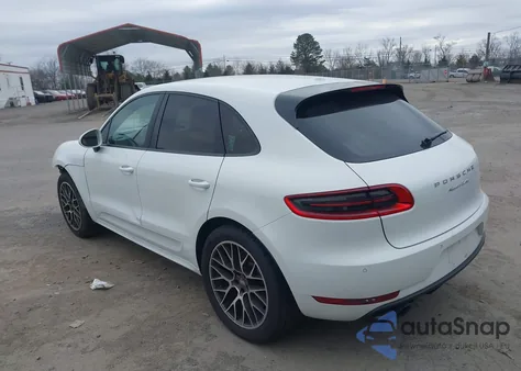 2015 Porsche Macan Turbo z USA, uszkodzony, nr VIN WP1AF2A57FLB96517